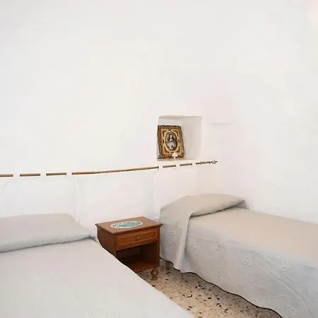 Trullo Licchio تْشيستيرنِنو