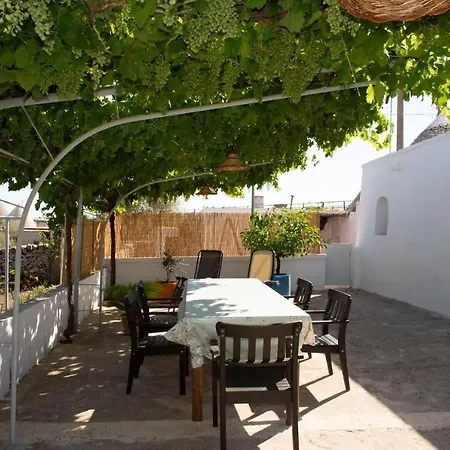 Trullo Licchio بيت للعطل تْشيستيرنِنو