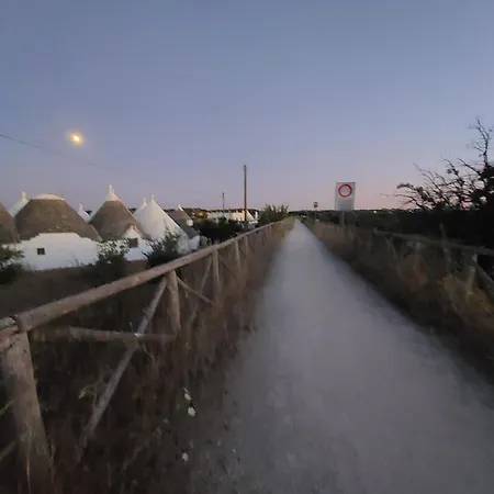 Trullo Licchio 度假居